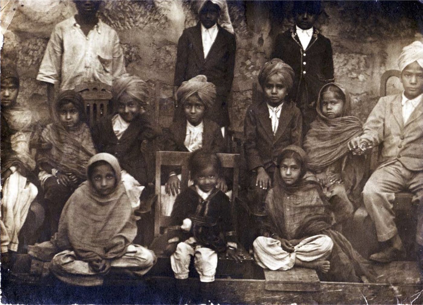 Sikh children in Nairobi, Kenya, 1929.jpg